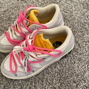 Off-White Dunks , size 6.5 but fit like a 6 .